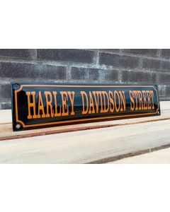 Harley Davidson street Orange